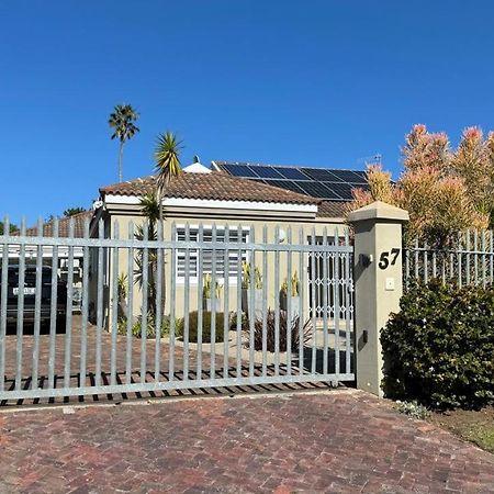 Plett57 - Self Catering - Room No1 Plettenberg Bay Εξωτερικό φωτογραφία